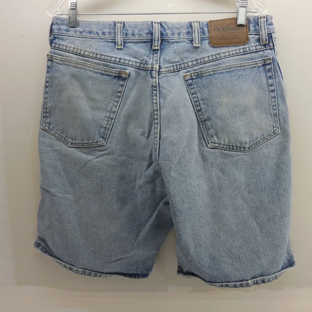 Wrangler Originals Mens Light Wash Denim Shorts Vintage 100% Cotton Size 34 Y2K